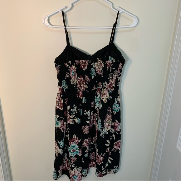 Band of Gypsies Liberty Floral flowy  Dress With Pockets size Small - Picture 5 of 16